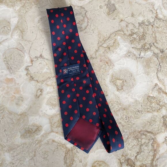 Vintage Austin Reed 100% Silk Red Polka Dot Tie Mase in England - Picture 3 of 5